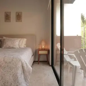 https://noah-luxury-loft-in-downtown.quintano-roohotels.com